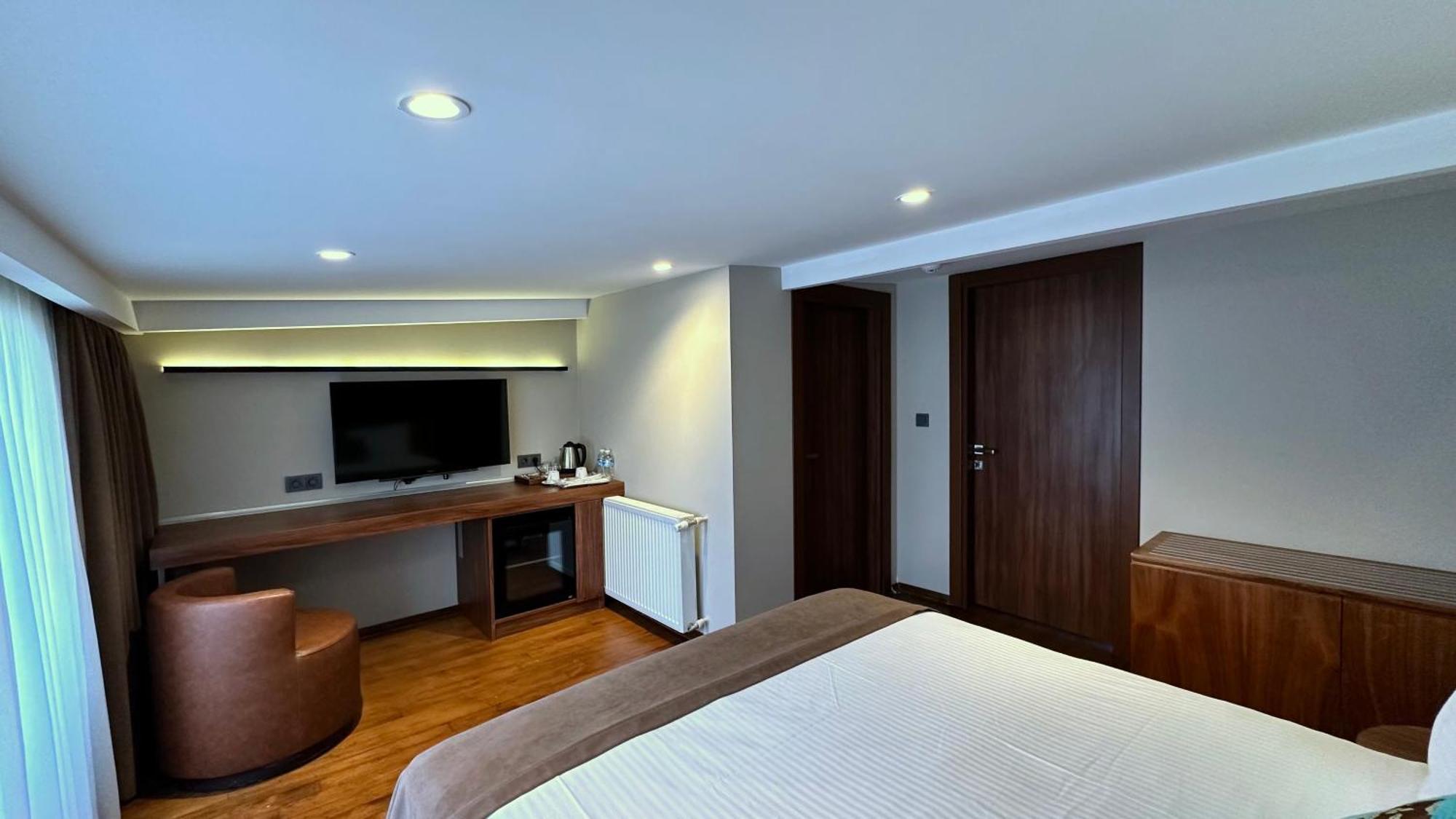 Snog Rooms & Suites Istanbul Bagian luar foto A room at the hotel